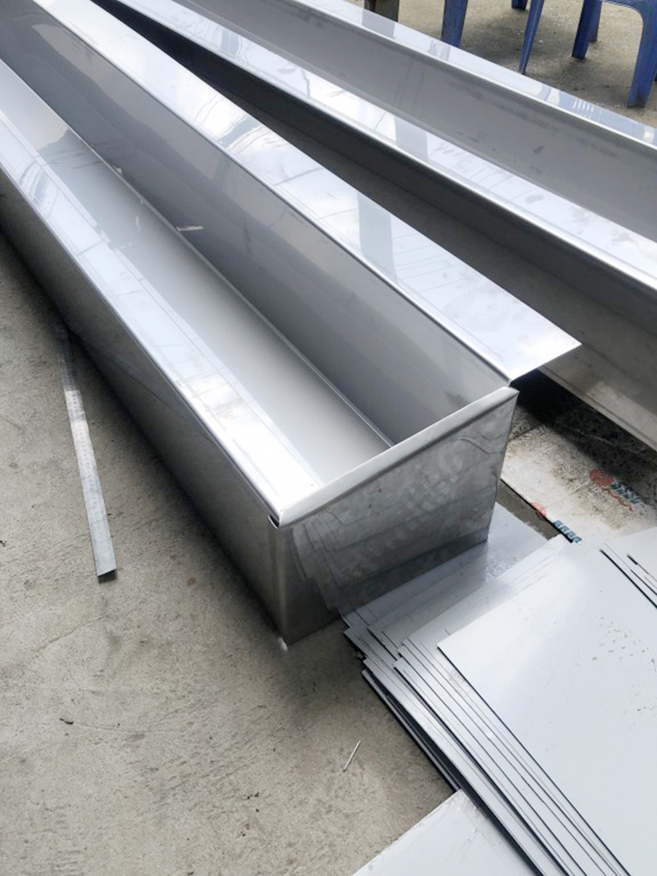 máng xối mái tôn