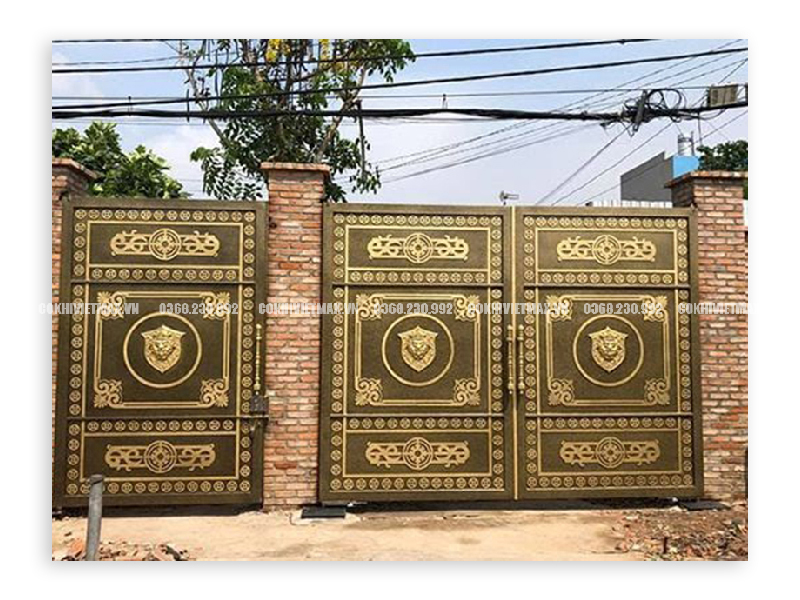 Cổng nhôm đúc cổ điển họa tiết rồng phượng