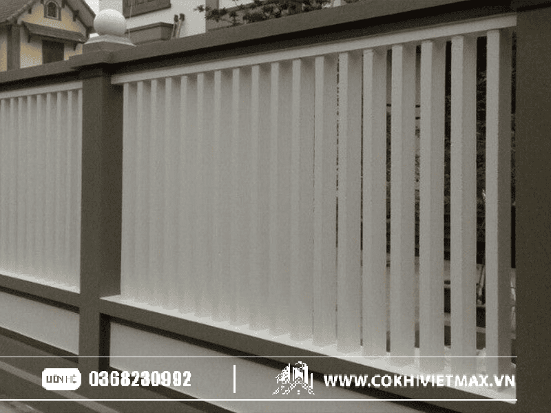 Hàng rào sắt hộp mạ kẽm vuông