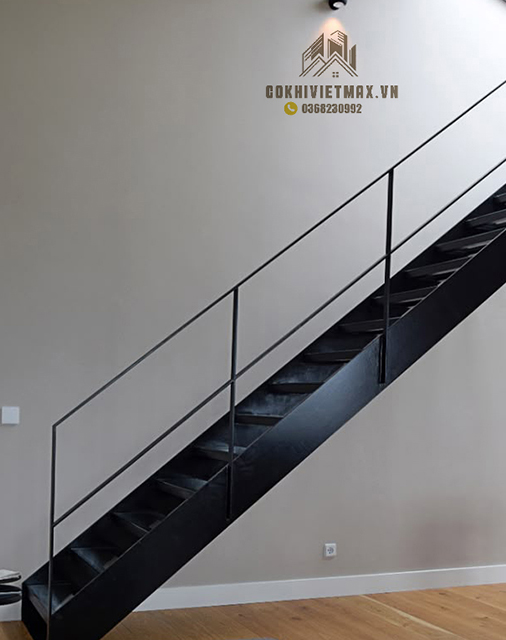 làm cầu thang sắt tại tây hồ