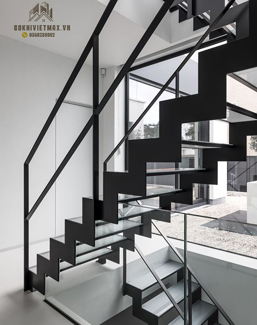 Làm cầu thang sắt nghệ thuật