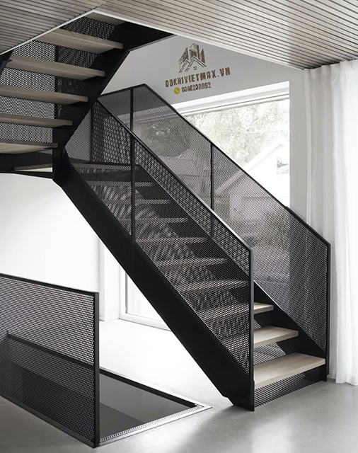 làm cầu thang sắt tại hoàng mai