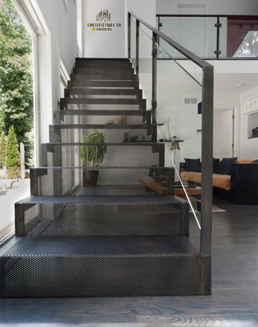 làm cầu thang sắt tại thanh trì