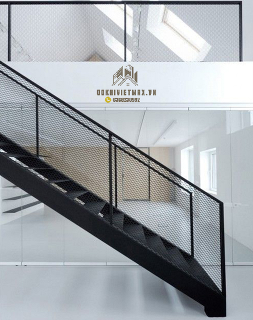 làm cầu thang sắt tại hai bà trưng