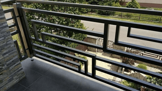 mẫu lan can sắt hộp đẹp ấn tượng