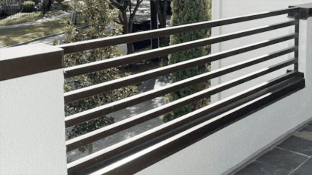mẫu lan can sắt hộp đẹp ấn tượng