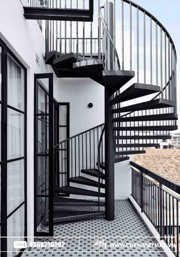 Mẫu cầu thang sắt xoắn ốc ngoài trời
