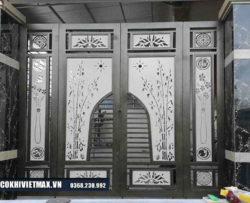 mẫu cửa sắt 4 cánh 