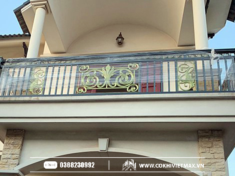 mẫu lan can ban công sắt hiện đại